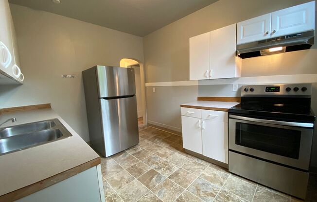 1 bed, 1 bath, 700 sqft, $1,255, Unit Apt I