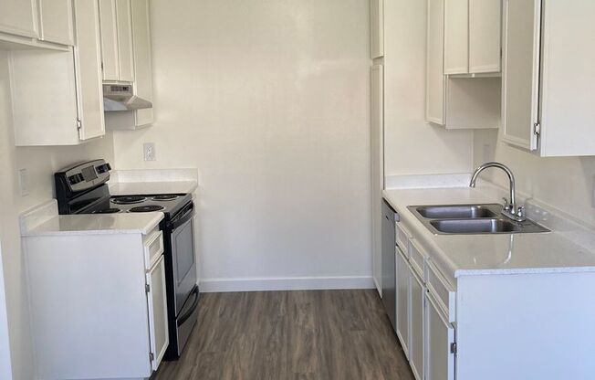 2 beds, 1 bath, 865 sqft, $2,500, Unit A-7