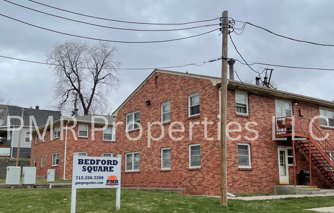 2 beds, 1 bath, $820, Unit 4524- 01