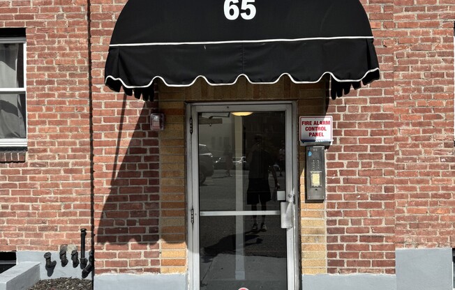 65 Chiswick Rd Apt 3