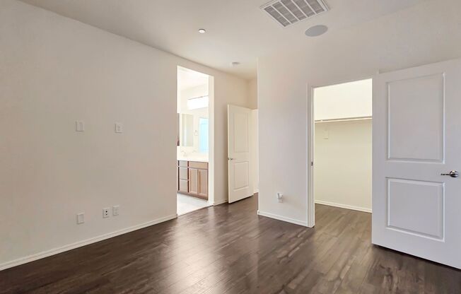 2 beds, 2.5 baths, $1,795, Unit # 1067