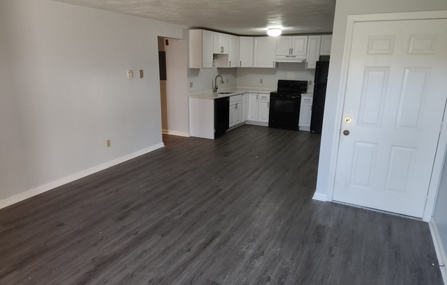 448 MT HOPE ST