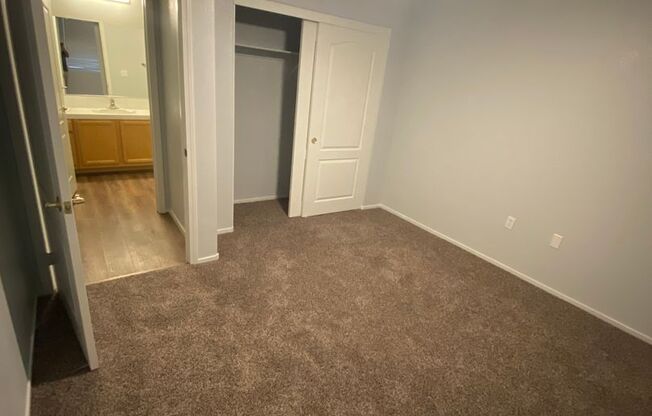 3 beds, 2 baths, $1,875, Unit # 1313