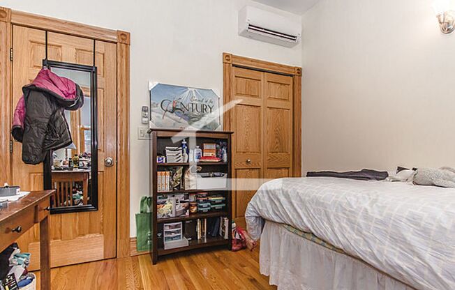 88 Myrtle St #2B Boston MA 02114