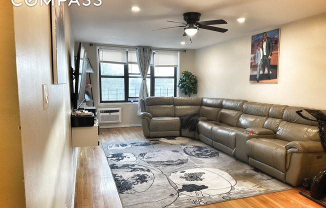 1270 E 51 ST