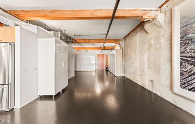 1 bed, 1 bath, 1,420 sqft, $4,300, Unit 532