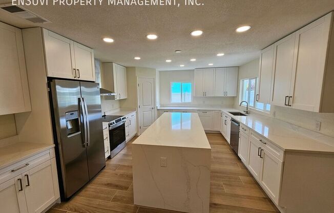 1018 SPINDLE PALM WAY