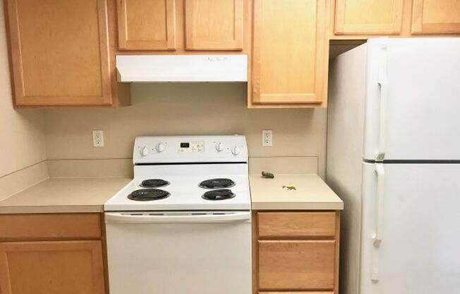 1 bed, 1 bath, 628 sqft, $1,355, Unit 32