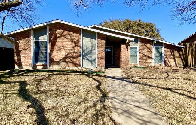 1607 W SPG CRK PKWY