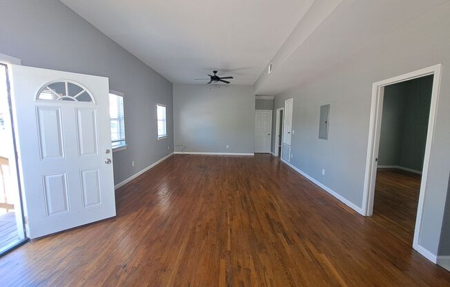 716 S. Lopez