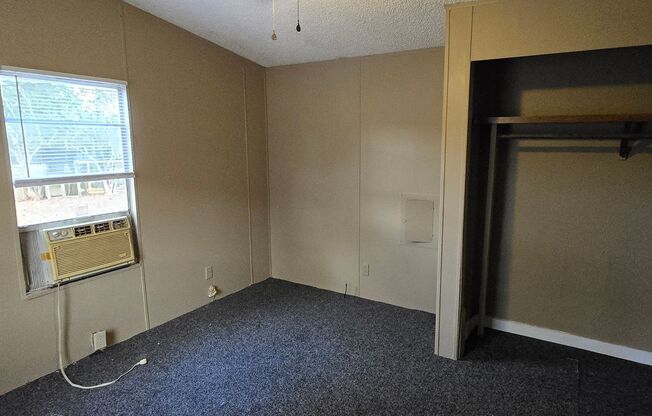 2 beds, 1 bath, $825