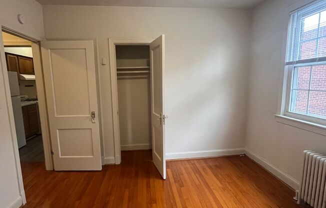 2 beds, 1 bath, 810 sqft, $1,895, Unit 418 #3