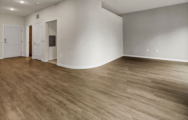 Studio, 1 bath, 678 sqft, $1,406, Unit 214