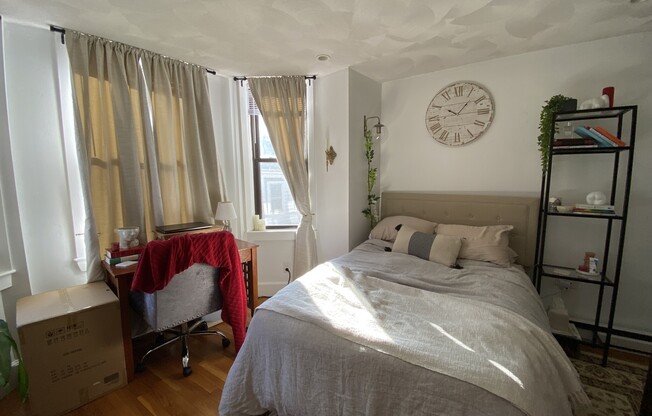 2 beds, 1 bath, 850 sqft, $3,800, Unit 8F