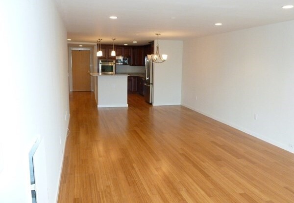2 beds, 2 baths, 1,452 sqft, $3,850, Unit 305e