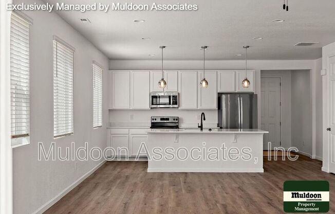 2212 SUNRISE LN