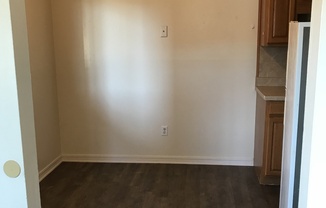 1 bed, 1 bath, 550 sqft, $775, Unit 03