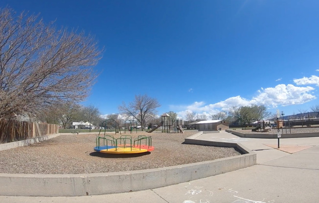1 bed, 1 bath, 220 sqft, $800, Unit #25