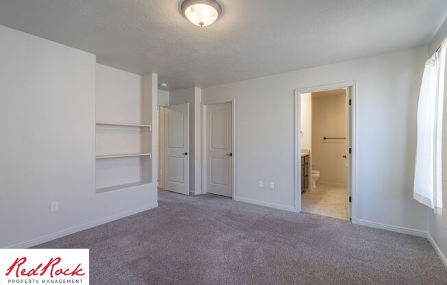 3 beds, 2.5 baths, $1,595, Unit # 21