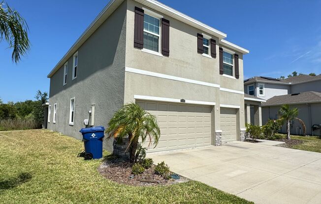 Available NOW!  Incredible, SPACIOUS 5 Bedroom, 4 Bathroom Home in Wesley Chapel!! Washer and Dryer, Basic Cable/Internet INCLUDED!! Ready to Move In March 4th!!