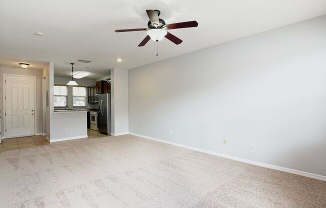 Charming 2-Bedroom, 2.5-Bathroom Townhome Just Minutes from Disney!