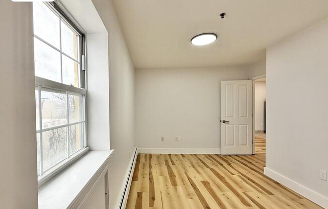 5411 2 AVE