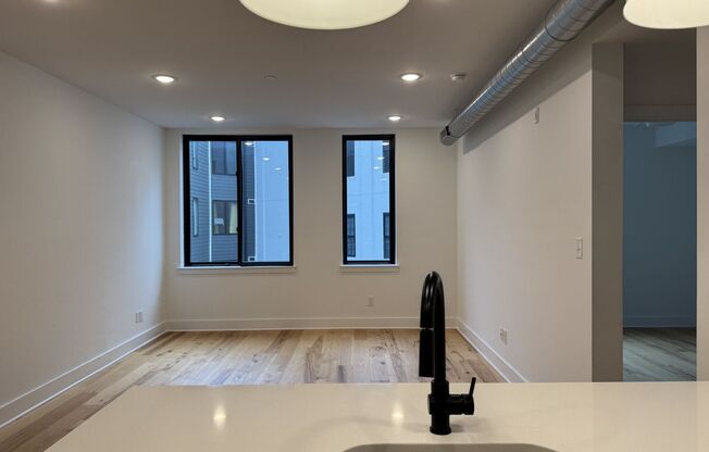 1 bed, 1 bath, 615 sqft, $1,495, Unit 410