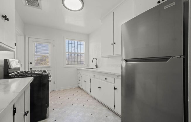 3335 W. Stocker Street