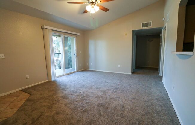 2 beds, 2 baths, 930 sqft, $1,795, Unit T2112