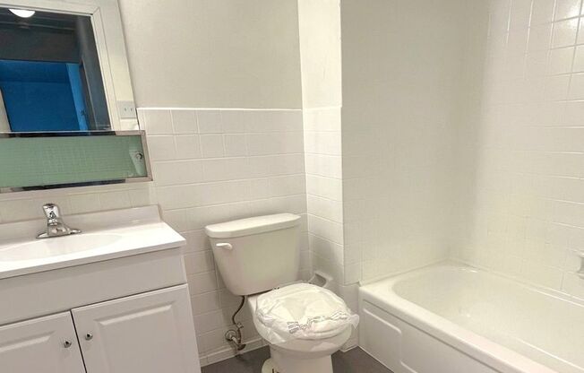 1 bed, 1 bath, 775 sqft, $1,279, Unit 102