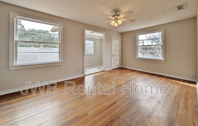 1383 INGLESIDE AVE