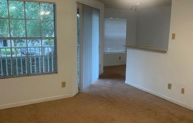 1 bed, 1 bath, 754 sqft, $1,350, Unit 1424