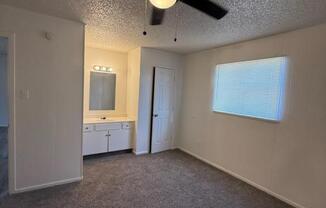 1 bed, 1 bath, 575 sqft, $595
