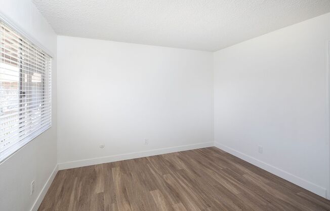 1 bed, 1 bath, $1,695, Unit 632-17