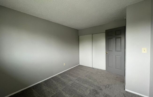 2 beds, 1 bath, 682 sqft, $1,375, Unit 12
