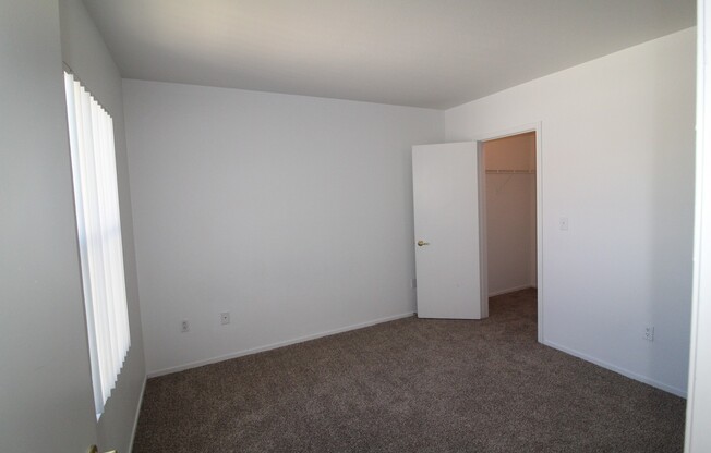 2 beds, 2 baths, $1,495, Unit Parcel #:  178-15-315-188