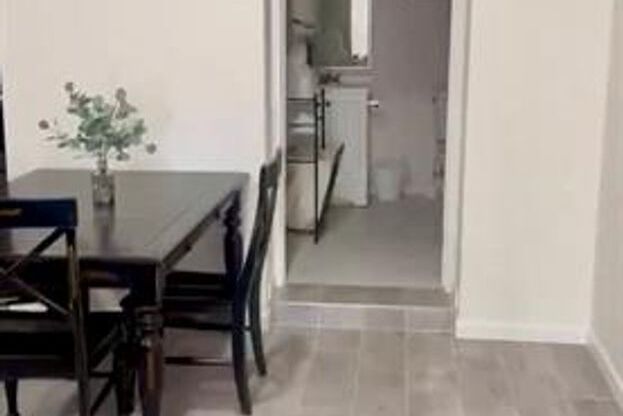 1 bed, 1 bath, 1,000 sqft, $1,800