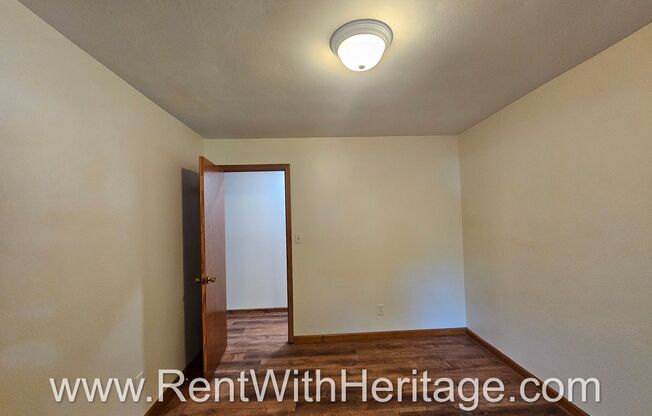 4 beds, 2 baths, $1,900