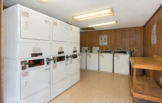 1 bed, 1 bath, 600 sqft, $1,289, Unit 3212