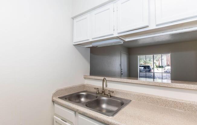 1 bed, 1 bath, 500 sqft, $775