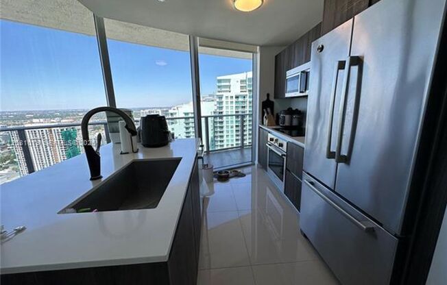2 beds, 2.5 baths, $5,500, Unit # 4701