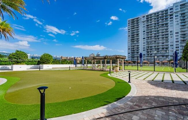 2 beds, 2 baths, $3,500, Unit # 1401 W