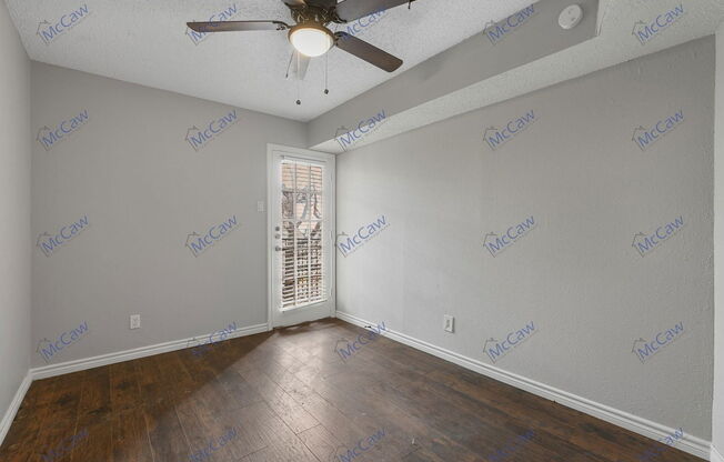 1 bed, 1 bath, 550 sqft, $900, Unit 323