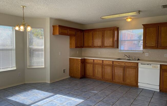 900 Beaufort Ct.
