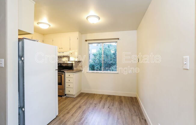 1250 ESCOBAR ST