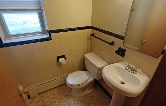 Studio, 1 bath, 325 sqft, $840