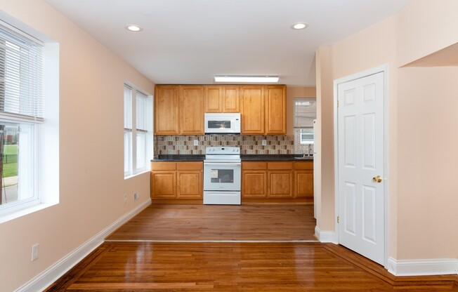 ⭐⭐⭐NEWLY Renovated 3 Bedroom and 2 Baths HOME in Northeast Philly!