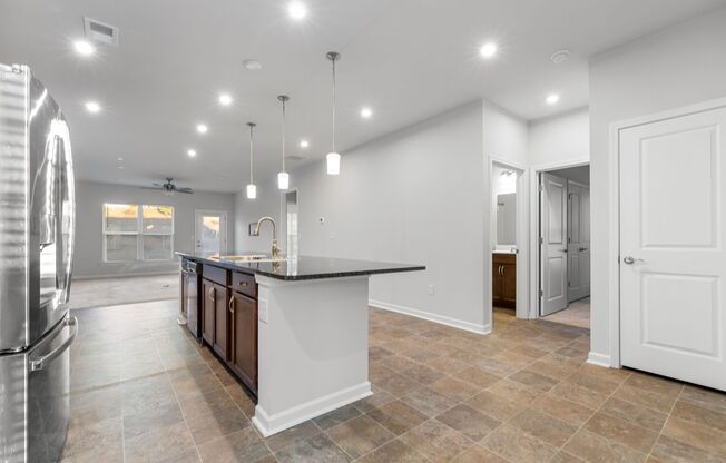 Beautiful 3 bed/2 bath Home in Griffin in Senior Community!