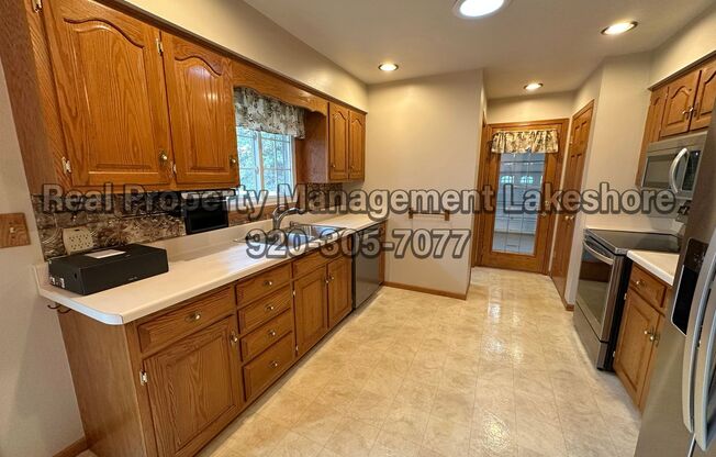 4 beds, 1.5 baths, $2,500, Unit # N 9