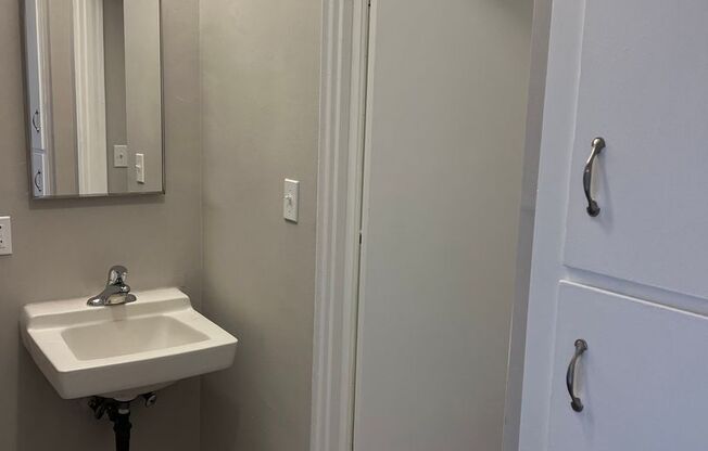 1 bed, 1 bath, 541 sqft, $1,595, Unit 1900-203
